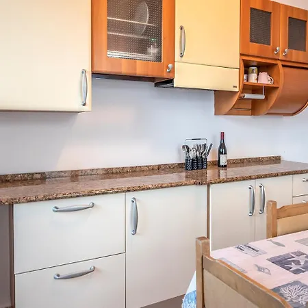 Apartment Con 3 A - Se032