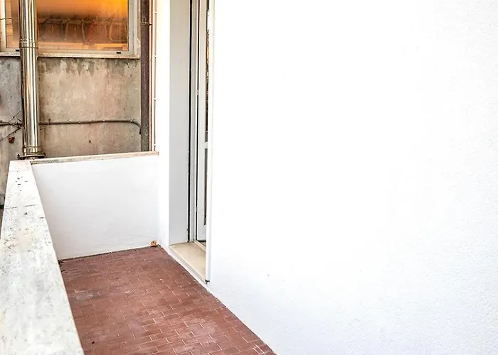 Con 3 A - Se032 Apartment